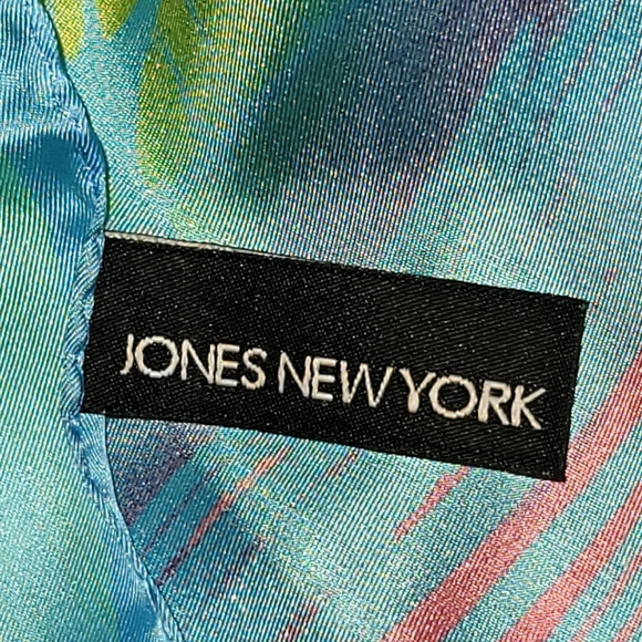 Jones New York silk scarf - Picture 3 of 5